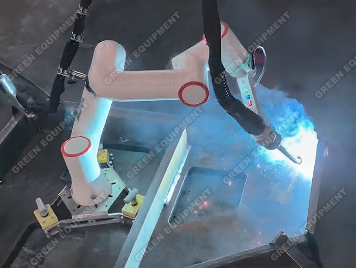 Welding Robot